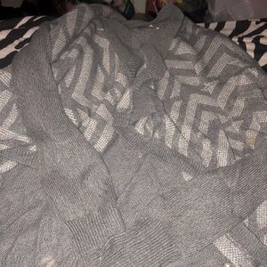 gray long sleeve cardigan